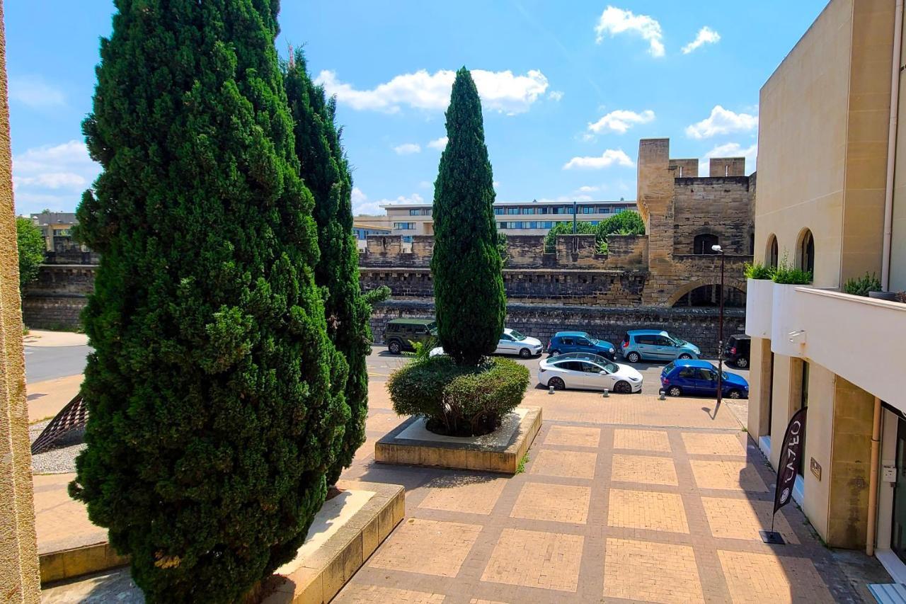 Апартаменты Regard Sur Les Remparts - Terrasse & Parking Авиньон Экстерьер фото
